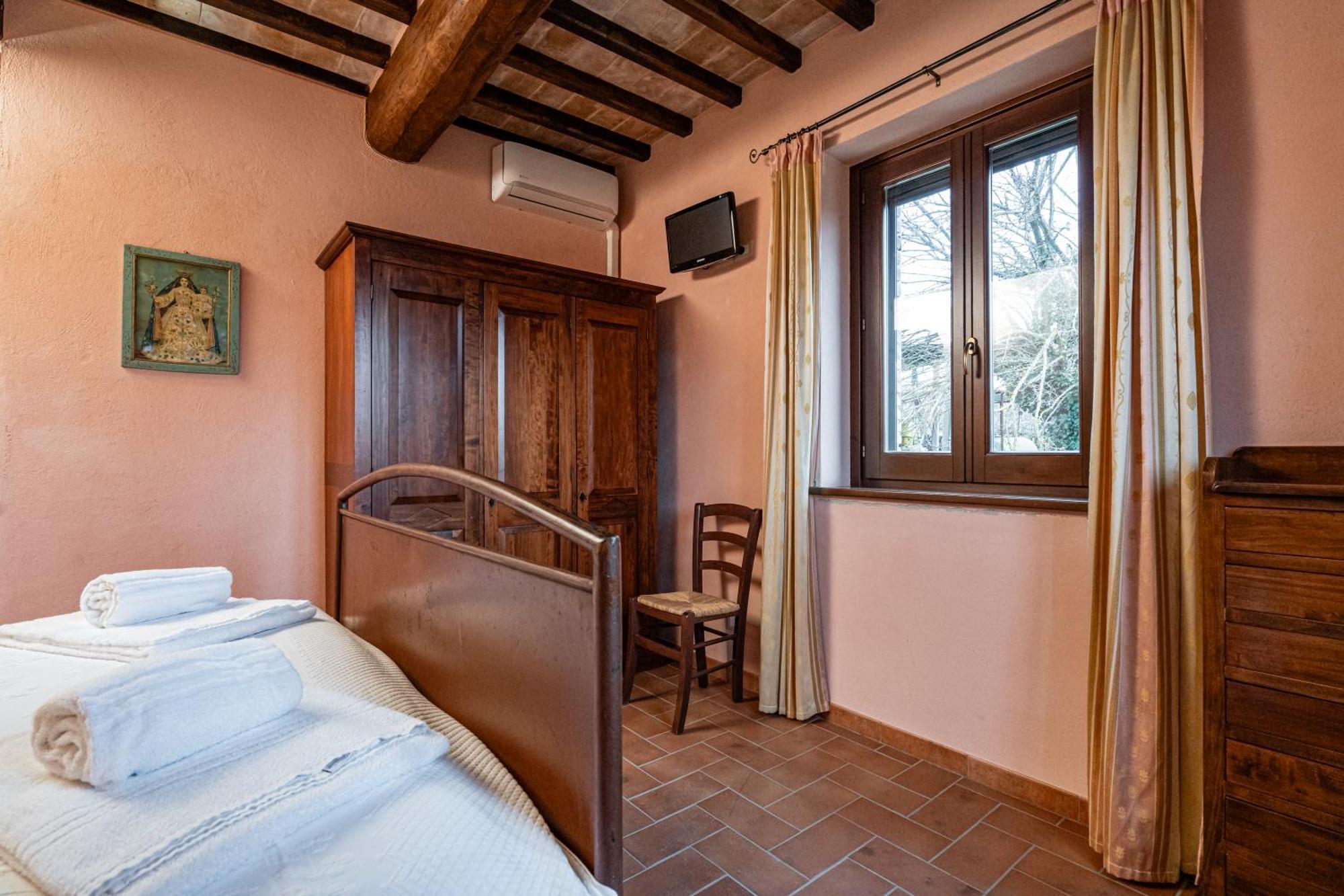 Вилла Il Borghetto Тоди Экстерьер фото